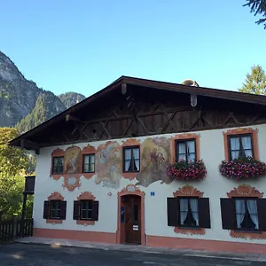  Apartment Im Lueftlmalereck, Mussldomahaus